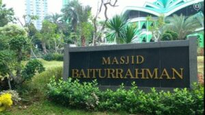 Masjid, Sekolah Hidupku